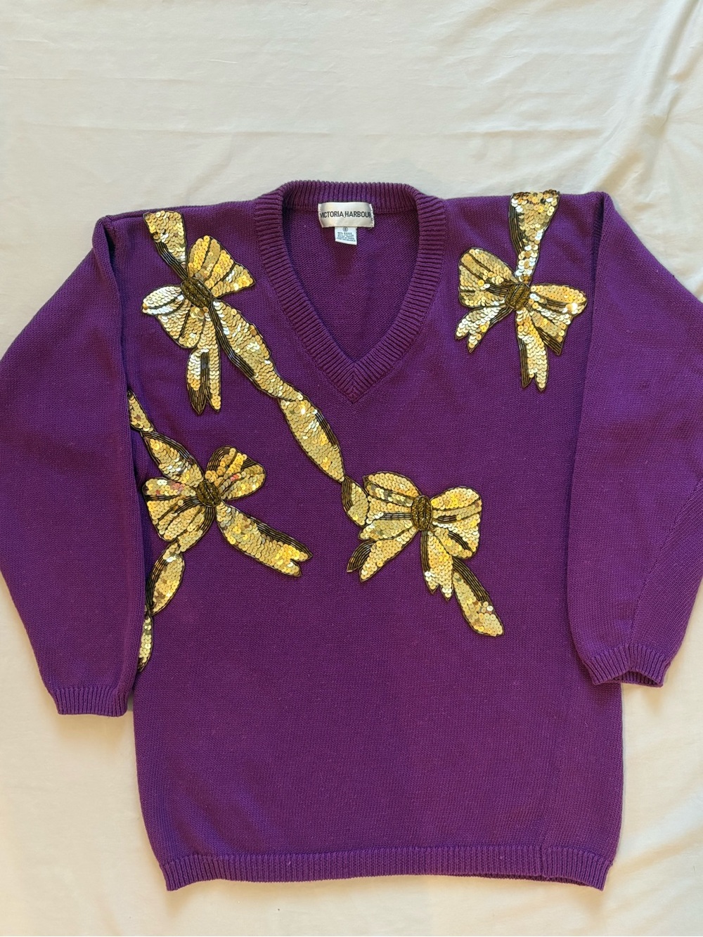 Vintage Victoria Harbour Purple Gold Sequin Bow Sweater S 80s 90s